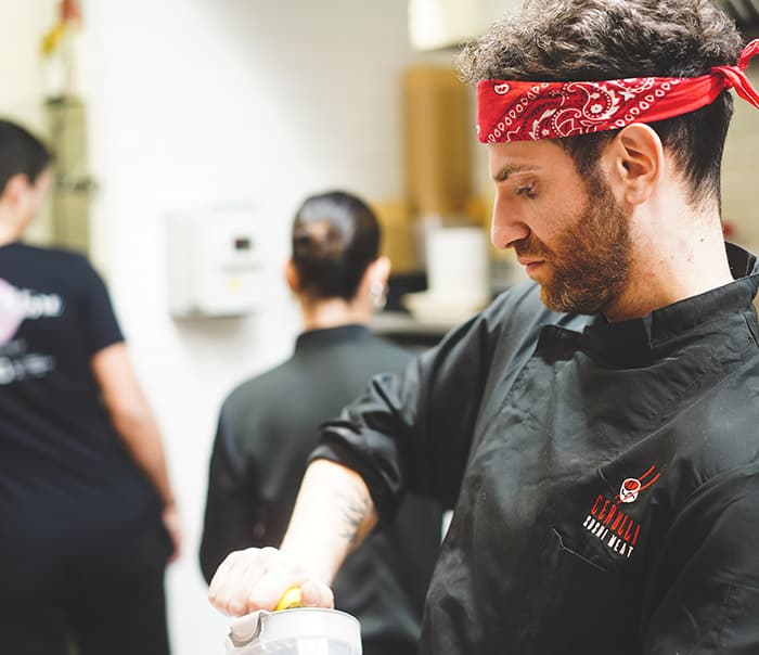 Il sushi come non lo hai mai provato: squisita unione tra tradizione giapponese e qualità locale